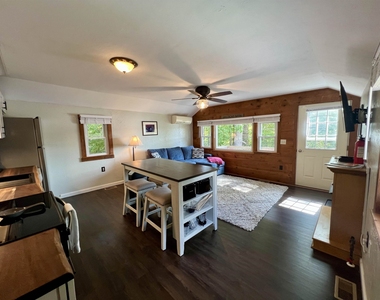 24 Northport - Photo Thumbnail 15