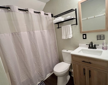 24 Northport - Photo Thumbnail 7