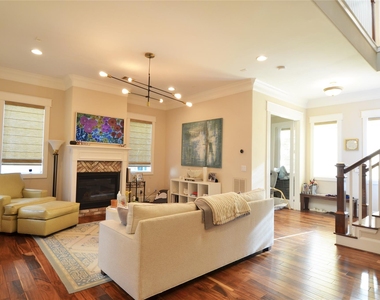 8610 Ashland Way - Photo Thumbnail 14