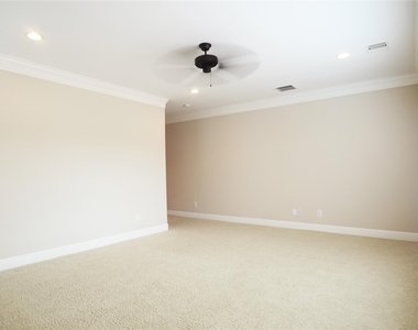 8610 Ashland Way - Photo Thumbnail 18