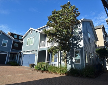 8610 Ashland Way - Photo Thumbnail 4