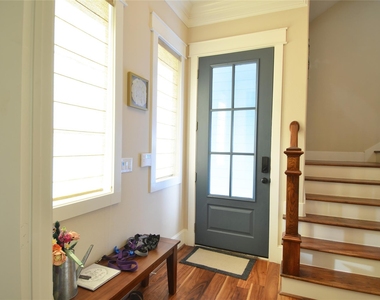 8610 Ashland Way - Photo Thumbnail 6