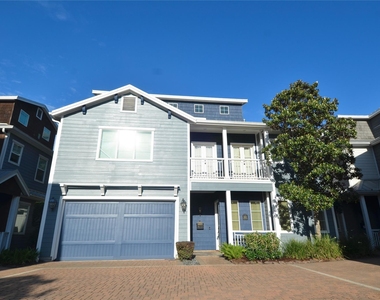 8610 Ashland Way - Photo Thumbnail 2