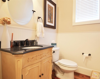 8610 Ashland Way - Photo Thumbnail 13