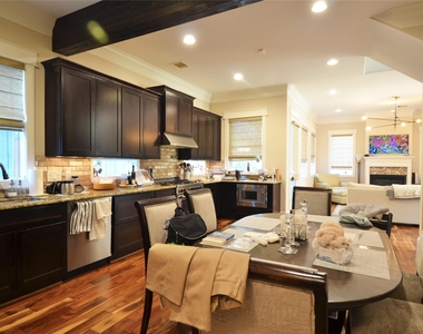 8610 Ashland Way - Photo Thumbnail 11