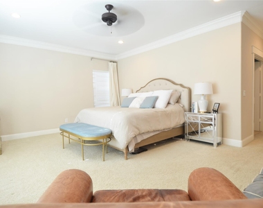 8610 Ashland Way - Photo Thumbnail 16