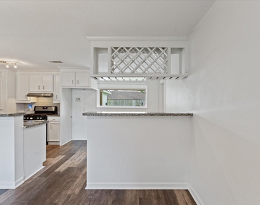 9639 Vogue Lane - Photo Thumbnail 9