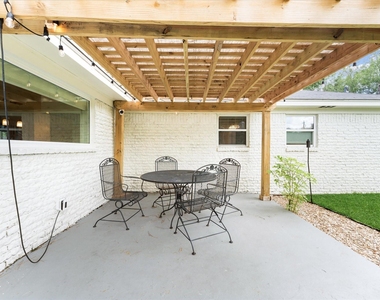 9639 Vogue Lane - Photo Thumbnail 26