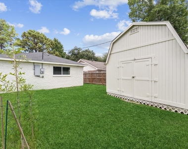 9639 Vogue Lane - Photo Thumbnail 28