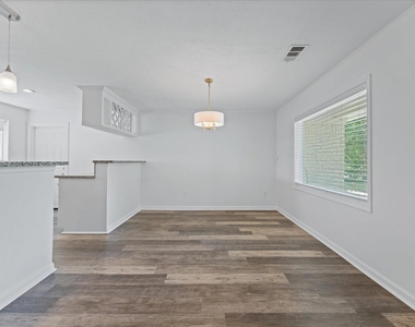 9639 Vogue Lane - Photo Thumbnail 7