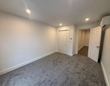 676 Main - Photo Thumbnail 18