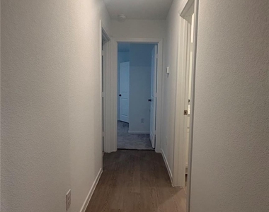 15019 Tremaine Court - Photo Thumbnail 5