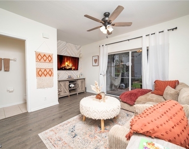 10061 Lone Cypress Street - Photo Thumbnail 5