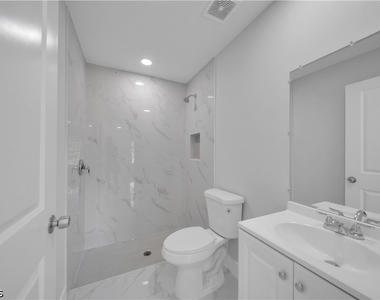 3819 3rd Street W - Photo Thumbnail 4