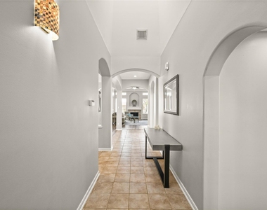 1330 Leigh Gardens Drive - Photo Thumbnail 2