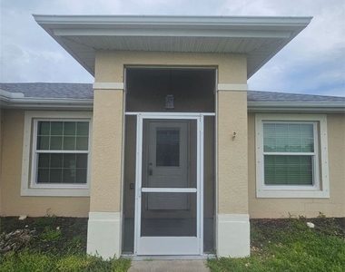 1144 Nw 5th Place - Photo Thumbnail 1