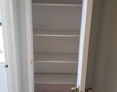 621 Se 13th Place - Photo Thumbnail 9