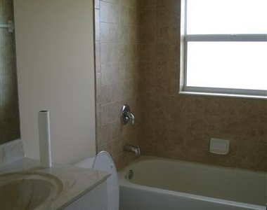 910 Citrus Avenue S - Photo Thumbnail 8