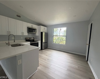 1269 Se 8th Terrace - Photo Thumbnail 9