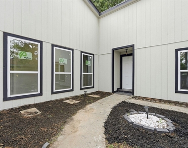 5603 Circlegate Drive - Photo Thumbnail 2