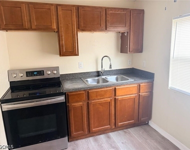 332 Stockton Street - Photo Thumbnail 3