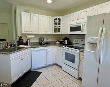 217 Sw 13th Terrace - Photo Thumbnail 5