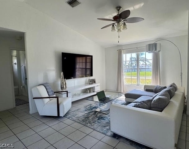 217 Sw 13th Terrace - Photo Thumbnail 2