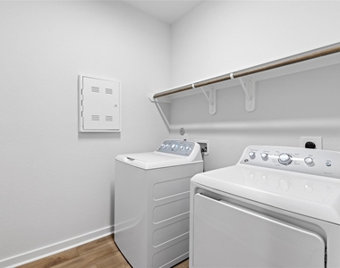 2916 Newloch Lane - Photo Thumbnail 20