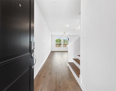 2916 Newloch Lane - Photo Thumbnail 1