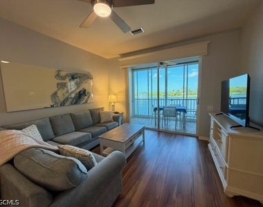 17100 Bridgestone Court - Photo Thumbnail 6
