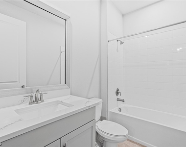 10295 Bonavie Cove Drive - Photo Thumbnail 11