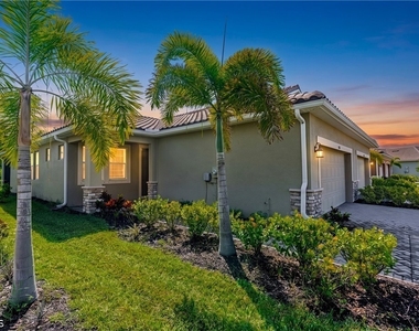 10295 Bonavie Cove Drive - Photo Thumbnail 4