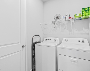 10295 Bonavie Cove Drive - Photo Thumbnail 13