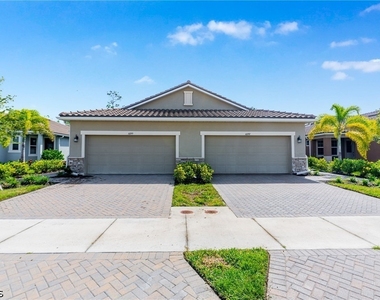 10295 Bonavie Cove Drive - Photo Thumbnail 3