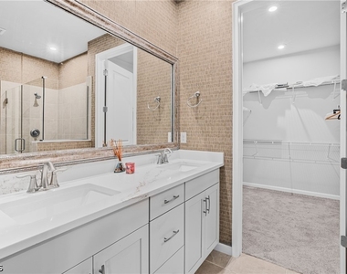 10295 Bonavie Cove Drive - Photo Thumbnail 15