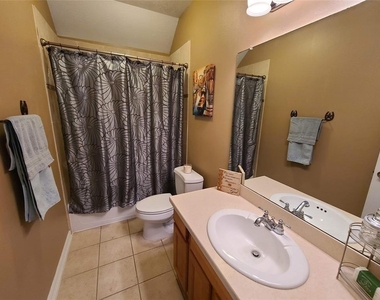 106 W Arbor Camp Circle - Photo Thumbnail 20