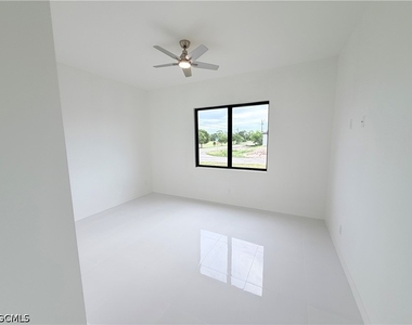3046 Nw 41st Place - Photo Thumbnail 26
