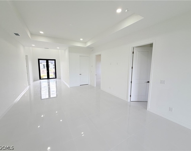 3046 Nw 41st Place - Photo Thumbnail 13