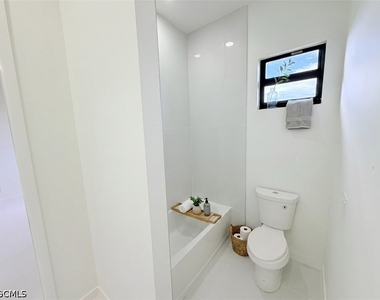 3046 Nw 41st Place - Photo Thumbnail 25
