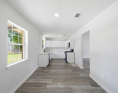 13107 Boreas Drive - Photo Thumbnail 6