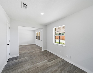 13107 Boreas Drive - Photo Thumbnail 5