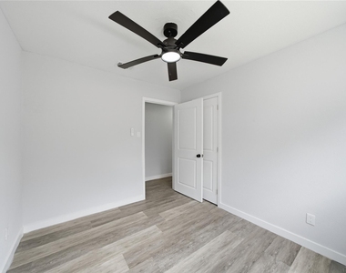 13107 Boreas Drive - Photo Thumbnail 22