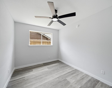 13107 Boreas Drive - Photo Thumbnail 21