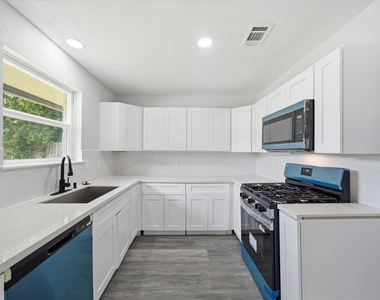 13107 Boreas Drive - Photo Thumbnail 9