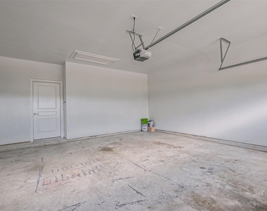 9718 Catalina Leaf Lane - Photo Thumbnail 29