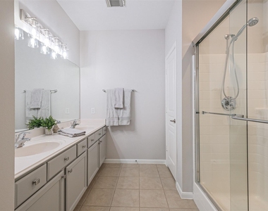 9718 Catalina Leaf Lane - Photo Thumbnail 13