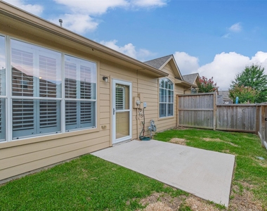 9718 Catalina Leaf Lane - Photo Thumbnail 32