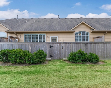 9718 Catalina Leaf Lane - Photo Thumbnail 33