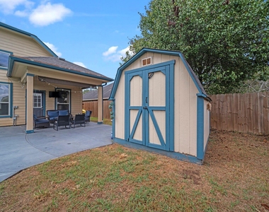 2413 Quiet Arbor Lane - Photo Thumbnail 34