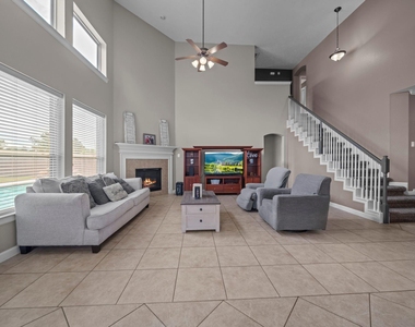 2413 Quiet Arbor Lane - Photo Thumbnail 8
